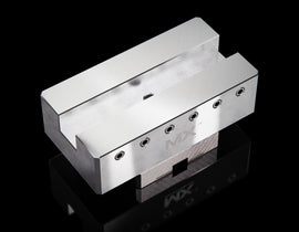 MaxxMacro (डी/सी) 54 एल्युमिनियम U15x4" स्लॉटेड इलेक्ट्रोड होल्डर