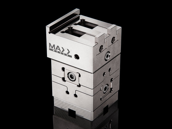 MaxxMacro 54 360° Rotatable Pendulum Vise Performance